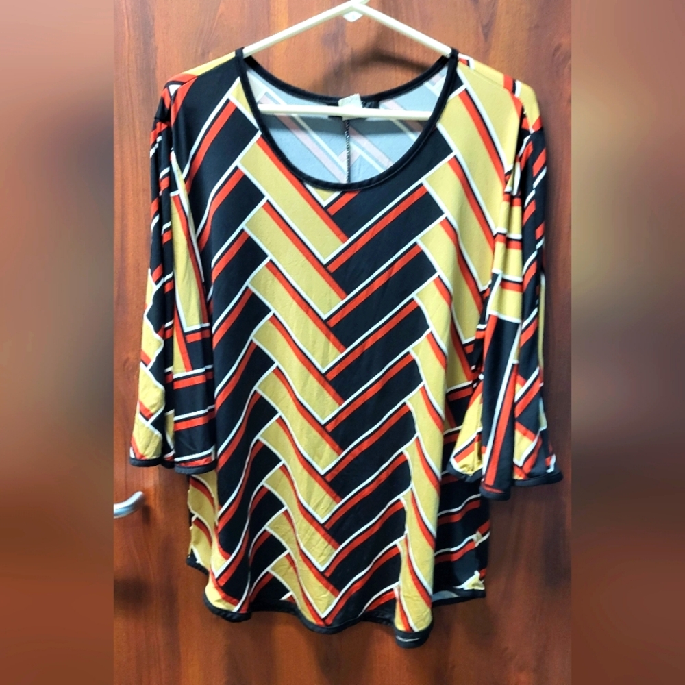 Arabella gold/black /red top size Large